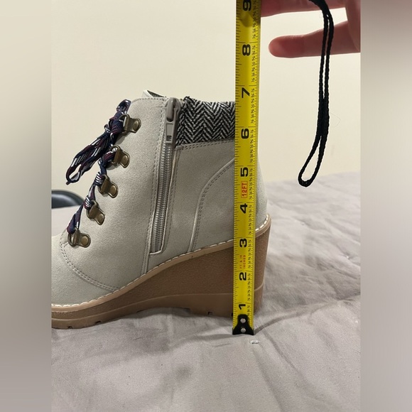 Maurices Claire Gray Knit Collar Lace Up Wedge womens size 7.5 - Picture 10 of 10